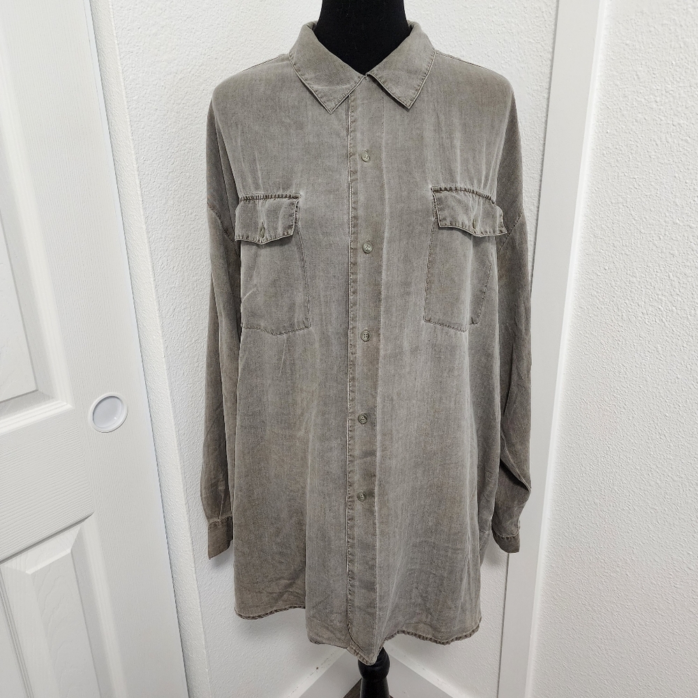 Nordstrom Grey 100% Pure Silk Long Sleeve Button Front Blouse